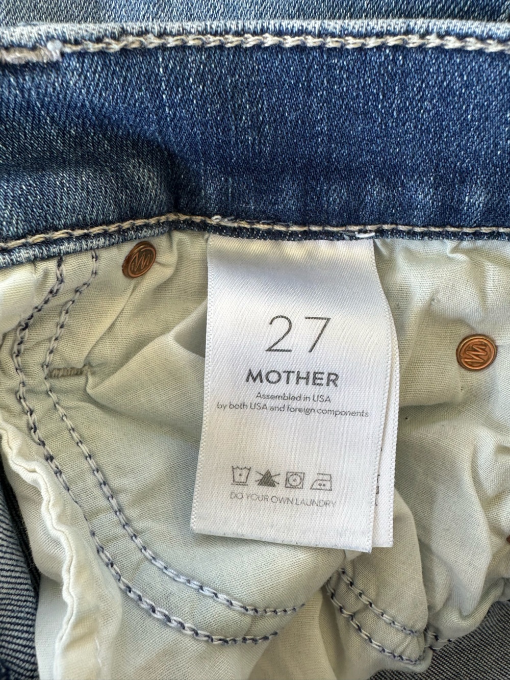Mother • The Mid Rise Dazzler Ankle Fray - Picture 8 of 8